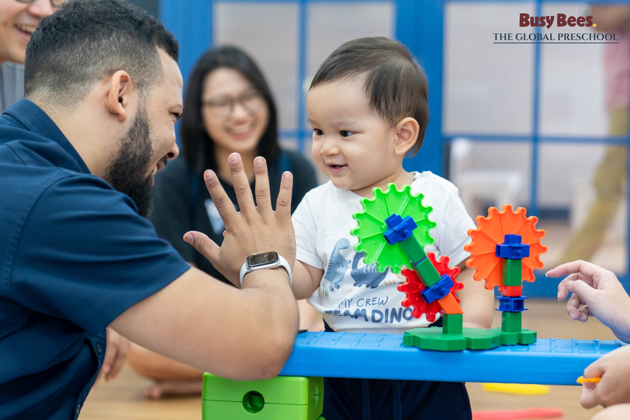 Thí nghiệm hay cho trẻ mầm non - Tổ chức cuộc thi xây dựng