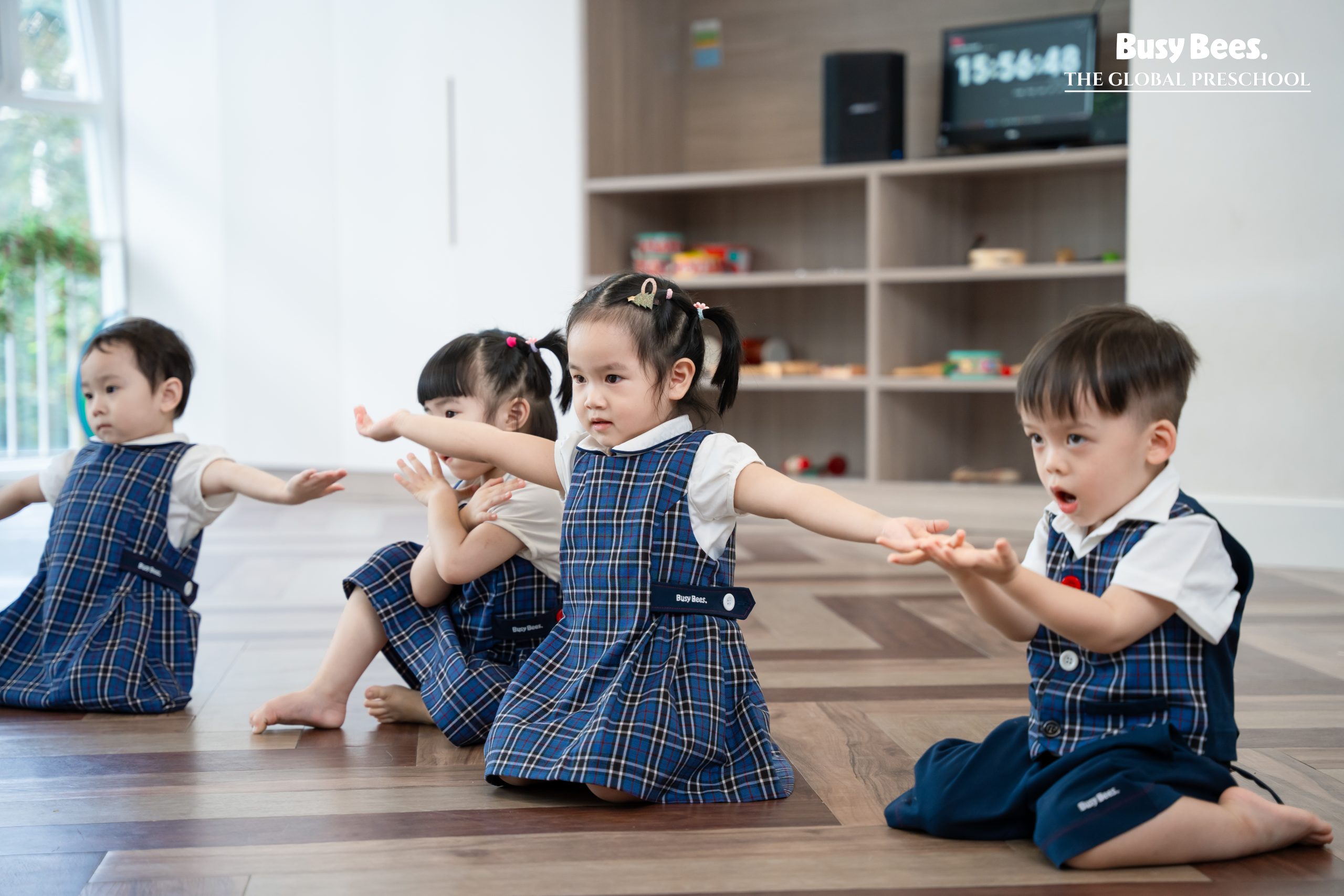 Tiết học chánh niệm tại Busy Bees