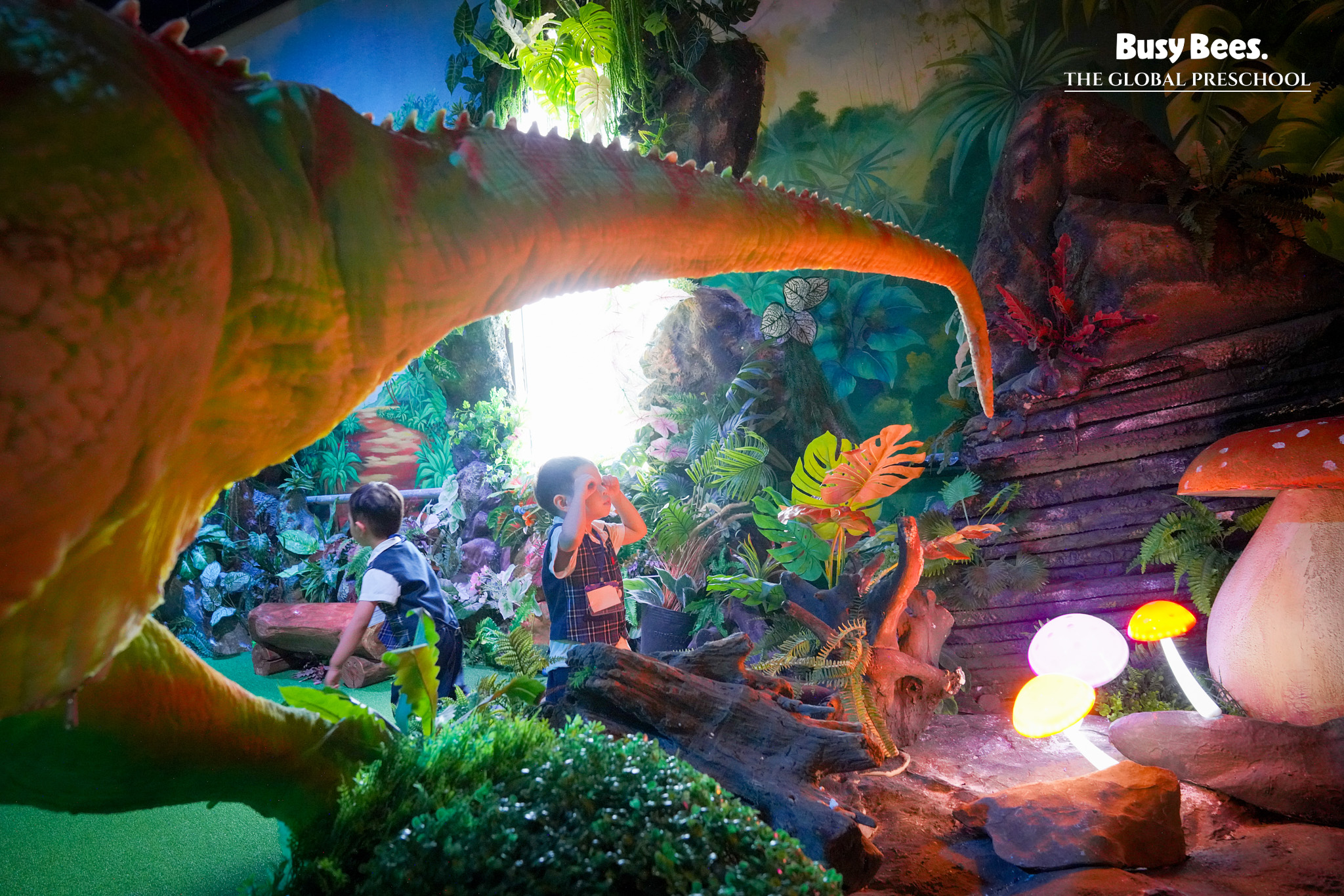 DINOSAUR SUMMER 2025